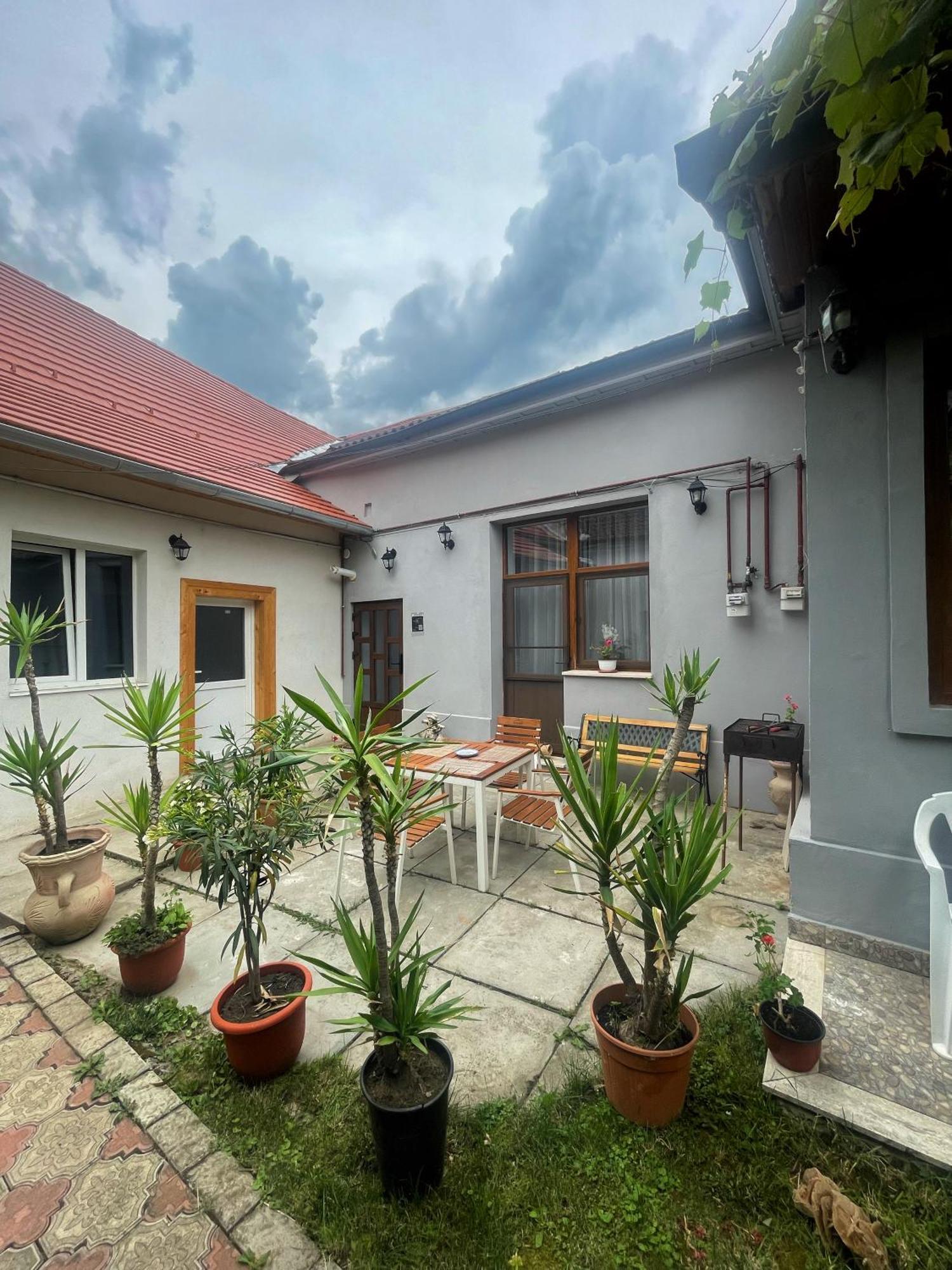 Marco'S Studio Făgăraş Exterior foto